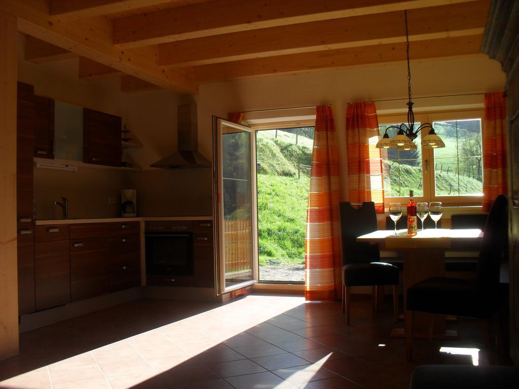 Bio-Bergbauernhof Moeslhof Apartment Aigen im Ennstal Bagian luar foto